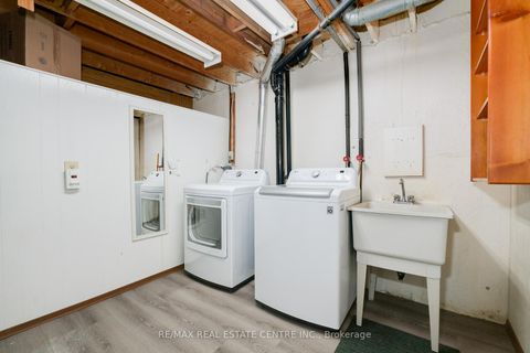 Photo 39 at 33 Millhouse Crescent, Rouge E11, Toronto