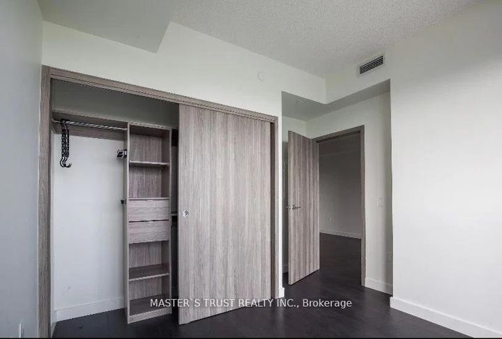 Photo 8 at 2005 - 95 McMahon Drive, Bayview Village, Toronto