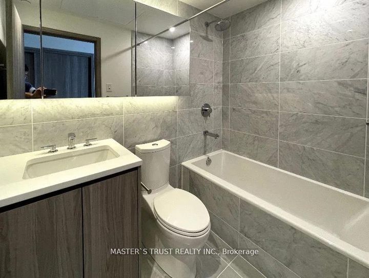 Photo 10 at 2005 - 95 McMahon Drive, Bayview Village, Toronto