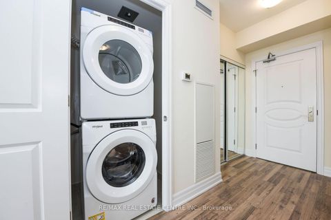 Photo 12 at 508 - 9075 Jane Street, Concord, Vaughan