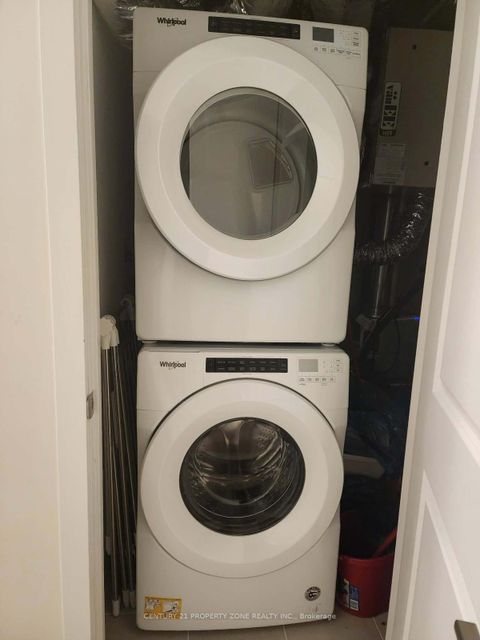 Photo 7 at 9 - 39 John Perkins Bull Drive, CFB, Toronto