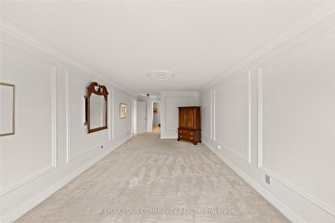 Photo 30 at 42 Houseman Crescent, North Richvale, Richmond Hill