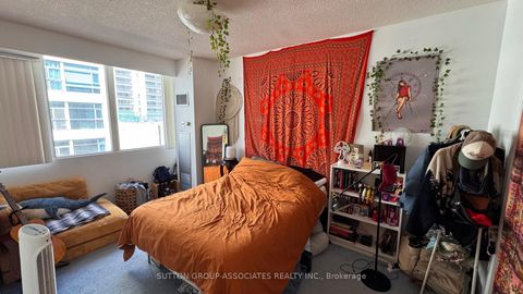 Photo 4 at 406 - 555 Yonge Street, Yonge Corridor, Toronto