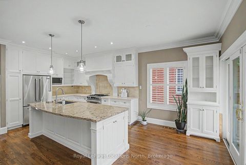 Photo 5 at 727 Madeline Heights N, Wyndham, Newmarket