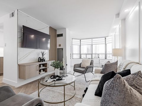 Photo 4 at 1611 - 7420 Bathurst Street N, Brownridge, Vaughan