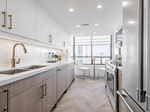 Photo 10 at 1611 - 7420 Bathurst Street N, Brownridge, Vaughan