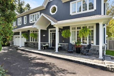 Photo 3 at 138 Roxborough Road, College Manor, Newmarket