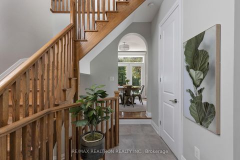 Photo 5 at 138 Roxborough Road, College Manor, Newmarket