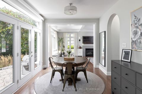 Photo 17 at 138 Roxborough Road, College Manor, Newmarket