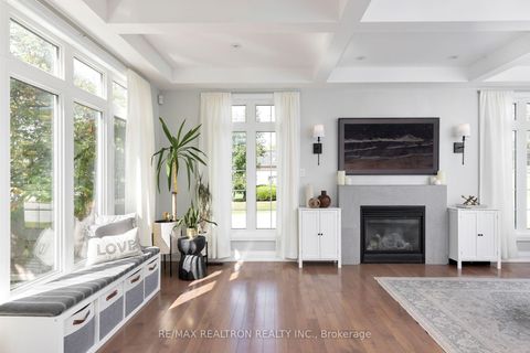 Photo 18 at 138 Roxborough Road, College Manor, Newmarket