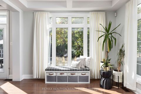 Photo 22 at 138 Roxborough Road, College Manor, Newmarket