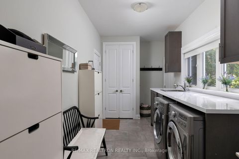 Photo 29 at 138 Roxborough Road, College Manor, Newmarket