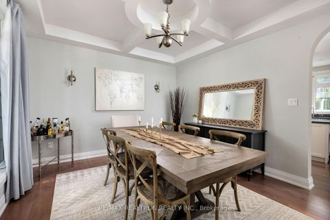 Photo 32 at 138 Roxborough Road, College Manor, Newmarket