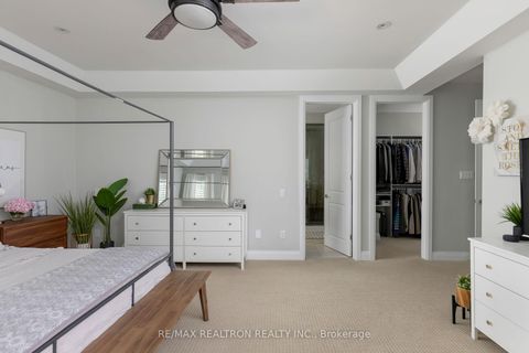 Photo 35 at 138 Roxborough Road, College Manor, Newmarket