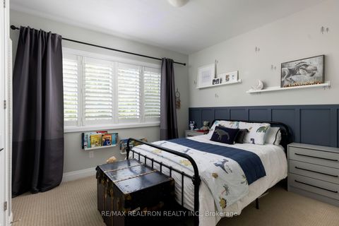 Photo 39 at 138 Roxborough Road, College Manor, Newmarket