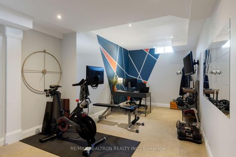 Photo 43 at 138 Roxborough Road, College Manor, Newmarket