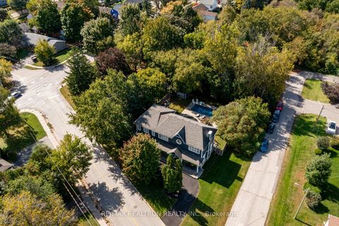 Photo 49 at 138 Roxborough Road, College Manor, Newmarket