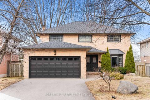 Photo 0 at 14 Valley Crescent, Aurora Heights, Aurora