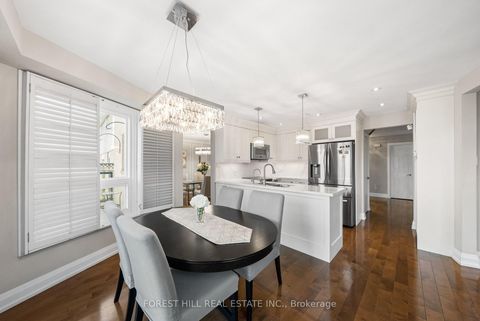 Photo 12 at 14 Valley Crescent, Aurora Heights, Aurora