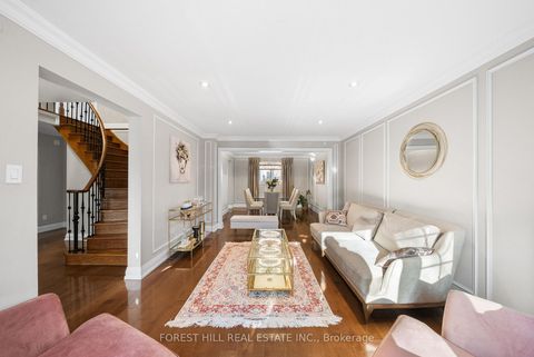 Photo 20 at 14 Valley Crescent, Aurora Heights, Aurora