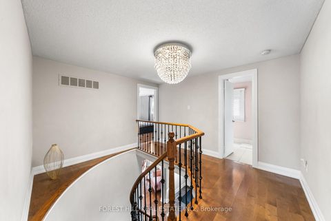 Photo 28 at 14 Valley Crescent, Aurora Heights, Aurora