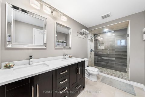 Photo 32 at 14 Valley Crescent, Aurora Heights, Aurora