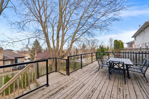 Photo 43 at 14 Valley Crescent, Aurora Heights, Aurora