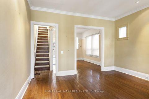 Photo 5 at 549 Milverton Boulevard, Danforth, Toronto