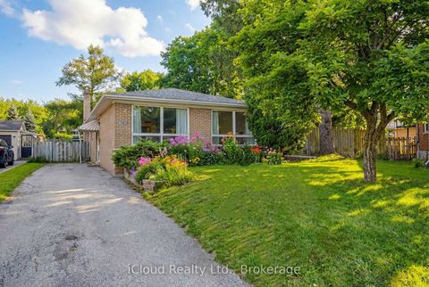 Photo 1 at 112 Eden Court, Leslie Valley, Newmarket