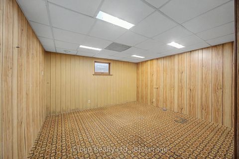 Photo 27 at 112 Eden Court, Leslie Valley, Newmarket