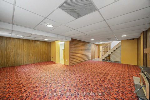 Photo 31 at 112 Eden Court, Leslie Valley, Newmarket