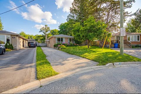 Photo 36 at 112 Eden Court, Leslie Valley, Newmarket