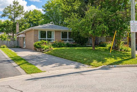 Photo 37 at 112 Eden Court, Leslie Valley, Newmarket