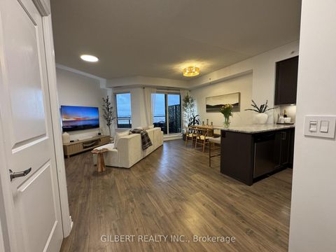 Photo 4 at 907 - 9255 Jane Street, Maple, Vaughan