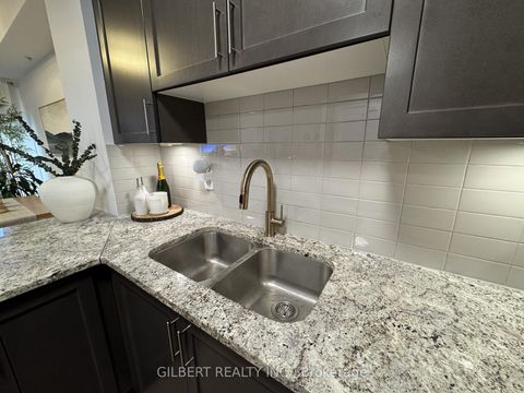 Photo 8 at 907 - 9255 Jane Street, Maple, Vaughan