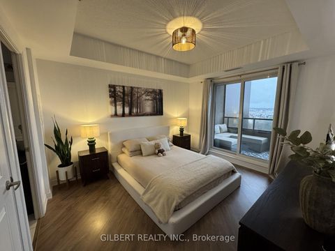 Photo 11 at 907 - 9255 Jane Street, Maple, Vaughan