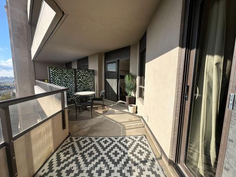 Photo 16 at 907 - 9255 Jane Street, Maple, Vaughan