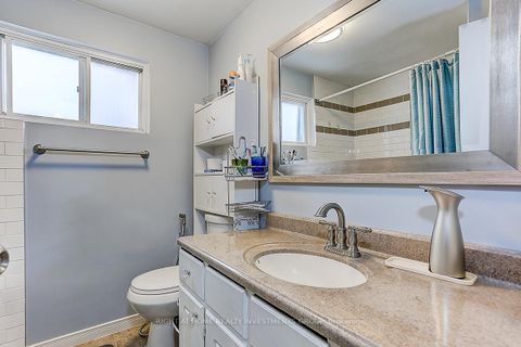 Photo 41 at 143 Springdale Drive, Cundles East, Barrie