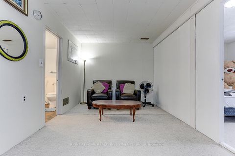 Photo 42 at 143 Springdale Drive, Cundles East, Barrie