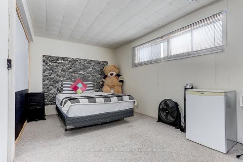 Photo 44 at 143 Springdale Drive, Cundles East, Barrie