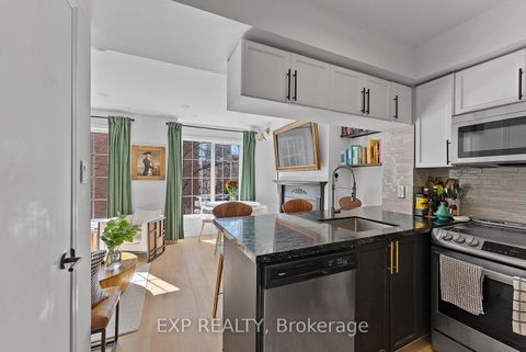 Photo 3 at 675 - 3 Everson Drive, Willowdale East, Toronto