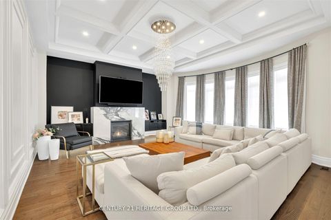 Photo 27 at 43 Sir Henry Court, King City, King