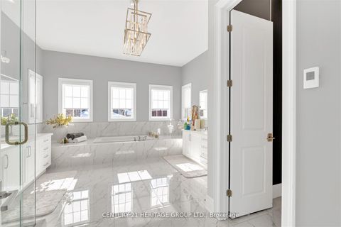 Photo 34 at 43 Sir Henry Court, King City, King