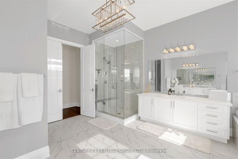 Photo 35 at 43 Sir Henry Court, King City, King