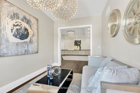 Photo 43 at 43 Sir Henry Court, King City, King