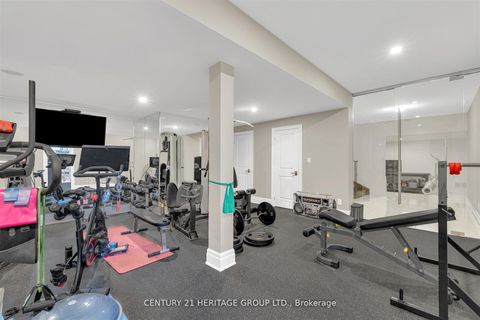 Photo 44 at 43 Sir Henry Court, King City, King