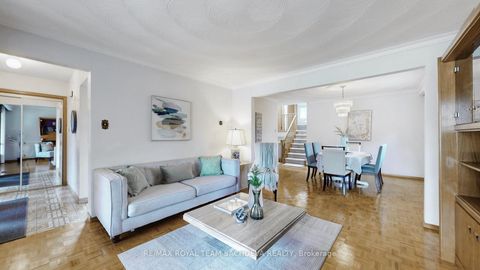 Photo 1 at 4611 Kingston Road, West Hill, Toronto