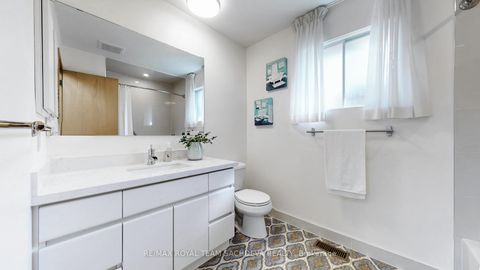 Photo 23 at 4611 Kingston Road, West Hill, Toronto