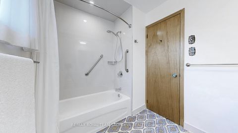 Photo 25 at 4611 Kingston Road, West Hill, Toronto