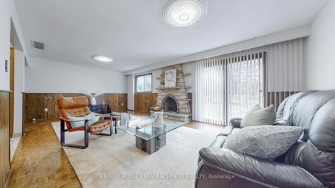 Photo 32 at 4611 Kingston Road, West Hill, Toronto